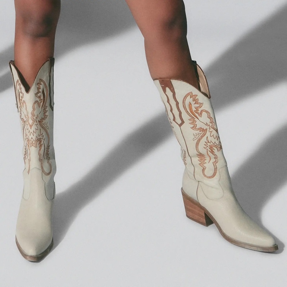 Journey western cowboy boots in ivory rustic leather
